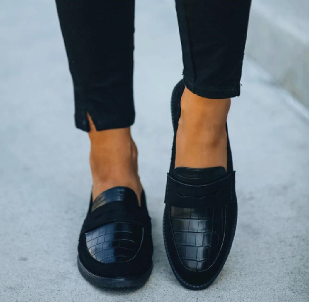 Amanada | Mocassins en crocodile noir - Chaussures élégantes pour femmes