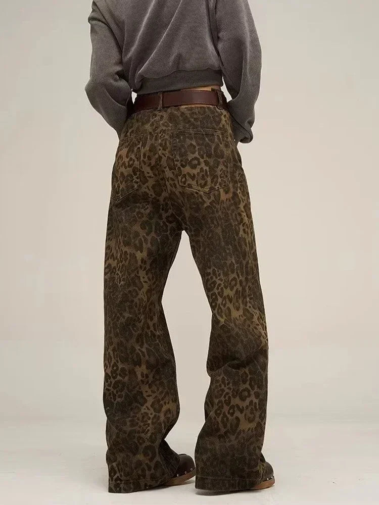 Ruth | Pantalon en denim ample à imprimé léopard